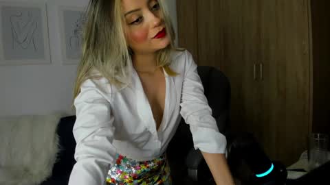 Snapshot of ary_cam230 chatting on January 23, 10:44 pm Zahaara online show from January 23, 10:44 pm