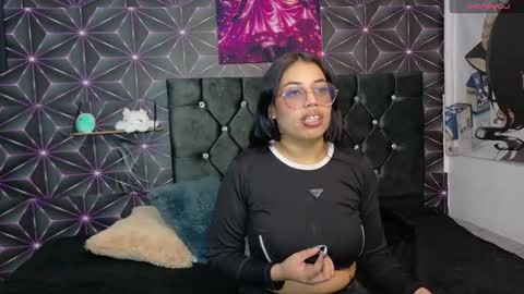 aryahmoonn online show from March 26, 3:30 am