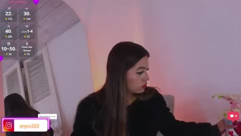 arycooper_ online show from May 22, 12:25 pm