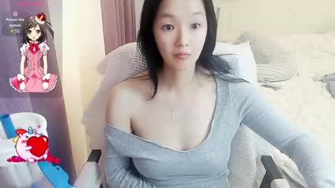 Lily online show from November 5, 4:50 am