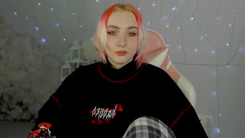 Snapshot of asheluck chatting on January 26, 8:23 pm AshleyAshe online show from January 26, 8:23 pm
