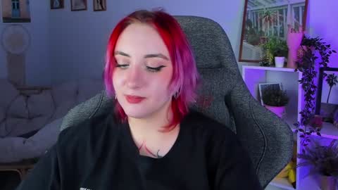 Snapshot of asheluck chatting on January 18, 8:19 pm AshleyAshe online show from January 18, 8:19 pm