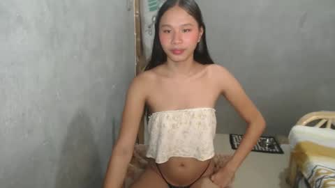 ashianna_babes online show from December 22, 5:32 am