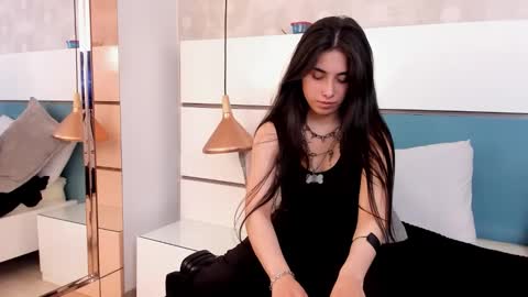 Ashkoreh online show from October 18, 8:54 pm