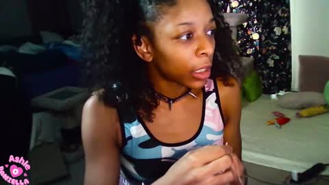 Ashle online show from December 19, 3:41 pm