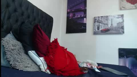 ashleey_thompson online show from May 17, 10:31 pm