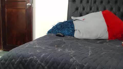 ashleey_thompson online show from March 4, 10:16 pm