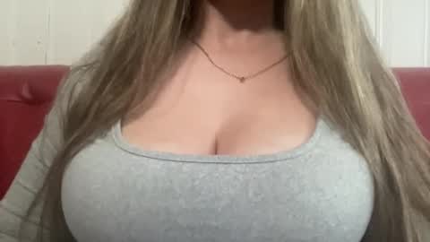 ashley0069xx online show from May 7, 12:20 pm