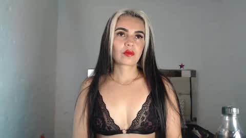 ashley__tylor online show from January 12, 3:17 am