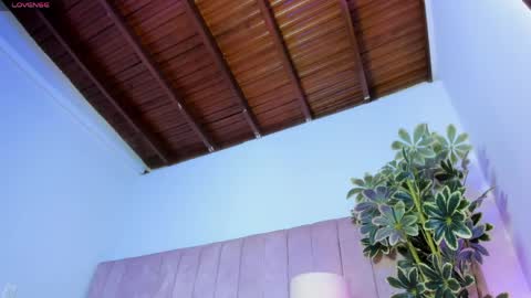 ashley_beaomunt online show from May 20, 10:56 am