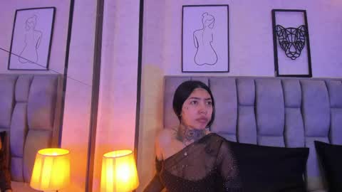 ashley_blum_ online show from May 17, 11:20 am