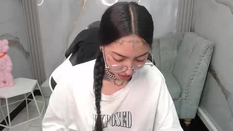 ashley_blum_v online show from November 12, 8:51 pm