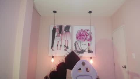 Ashley online show from December 13, 8:36 pm