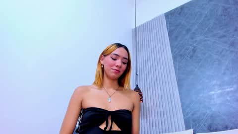 ashley_miller26 online show from February 3, 9:07 pm