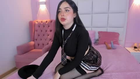 ashley_petit online show from May 4, 1:15 pm