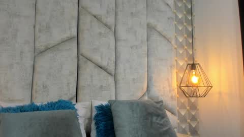 AshleyHill online show from April 7, 2:02 am