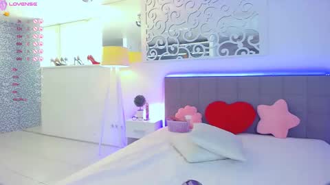 Snapshot of ashleyjonse chatting on September 14, 5:16 am AshleyJonse online show from September 14, 5:16 am