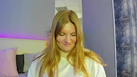 AshleyJonse online show from May 10, 5:20 am