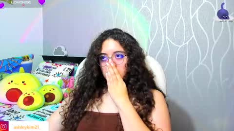 .. Ashley .. online show from November 16, 1:07 am