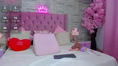 ashleynelsonn online show from May 20, 9:12 pm