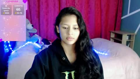 Ashly online show from March 4, 7:11 pm