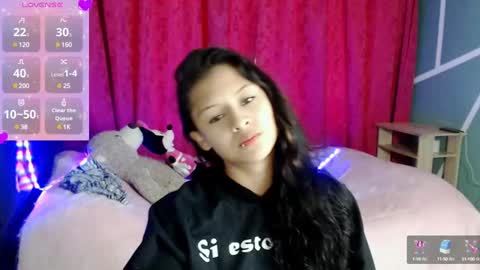 Ashly online show from March 3, 7:14 pm
