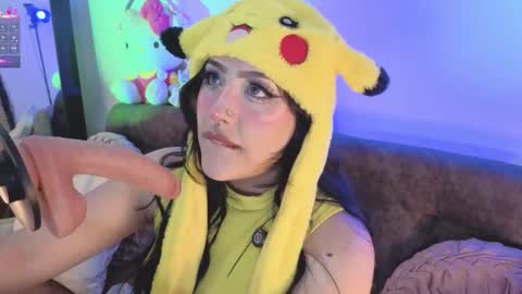 Ash  online show from March 7, 7:10 pm