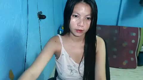 Your Queen online show from November 4, 12:04 am