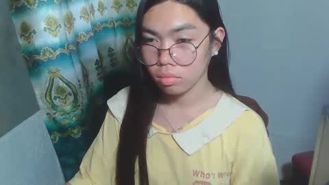 Snapshot of asian_rhean chatting on February 21, 5:24 am Rhean online show from February 21, 5:24 am