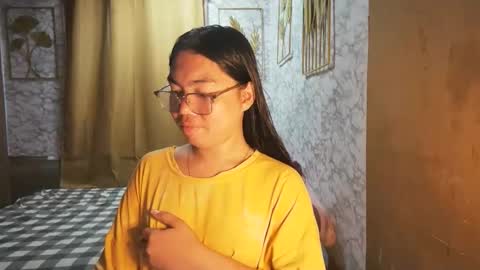 Snapshot of asian_rhean chatting on September 11, 10:15 am Rhean online show from September 11, 10:15 am