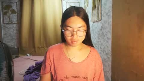 Snapshot of asian_rhean chatting on September 13, 11:24 pm Rhean online show from September 13, 11:24 pm