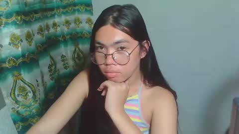 Snapshot of asian_rhean chatting on March 7, 5:17 pm Rhean online show from March 7, 5:17 pm
