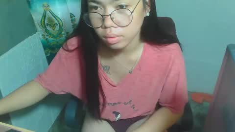 Snapshot of asian_rhean chatting on February 27, 5:45 am Rhean online show from February 27, 5:45 am