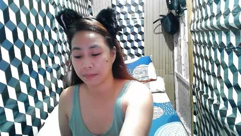 Trixie online show from April 5, 2:49 pm