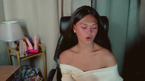 Kianna online show from May 21, 12:36 pm