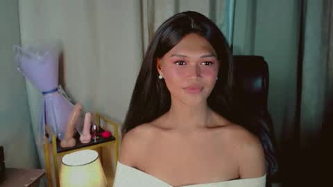 Kianna online show from April 26, 2:15 pm