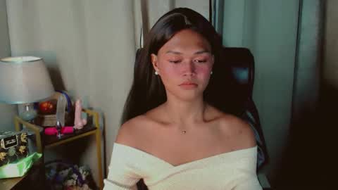 Kianna online show from May 20, 12:35 pm