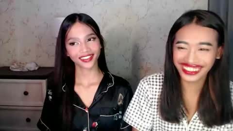 kisses online show from March 6, 12:22 pm