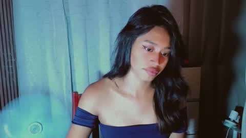 kisses online show from May 19, 1:51 pm