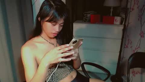 kisses online show from February 17, 5:56 pm