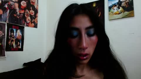 Asterothxznikki online show from December 18, 12:18 pm