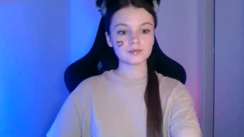 Snapshot of astradream_ chatting on September 23, 5:33 pm astradream_ online show from September 23, 5:33 pm