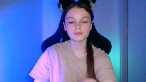 Snapshot of astradream_ chatting on September 24, 5:34 pm astradream_ online show from September 24, 5:34 pm