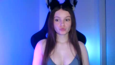 Snapshot of astradream_ chatting on October 4, 6:12 pm astradream_ online show from October 4, 6:12 pm