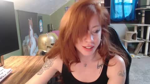 Snapshot of astraeasiren chatting on January 3, 6:46 pm AstraeaSiren online show from January 3, 6:46 pm