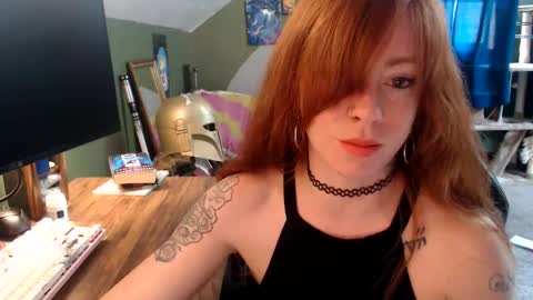 AstraeaSiren online show from May 25, 5:45 pm