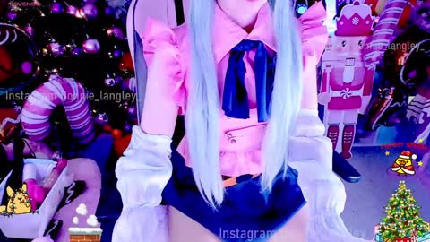 Snapshot of asuka_langleysoryu chatting on December 10, 9:33 pm Bonnie online show from December 10, 9:33 pm