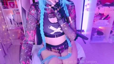 Snapshot of asuka_langleysoryu chatting on January 23, 3:54 pm Bonnie online show from January 23, 3:54 pm