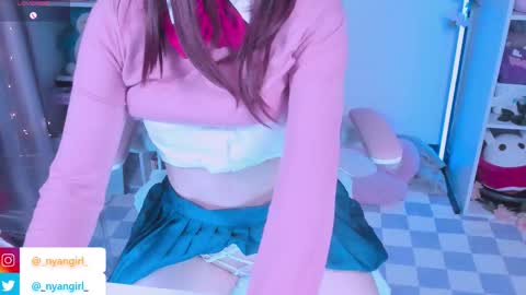 Snapshot of asuka_langleysoryu chatting on September 18, 9:57 pm Bonnie online show from September 18, 9:57 pm