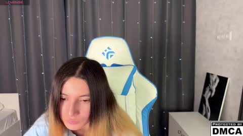 Snapshot of asya_foxy chatting on September 18, 2:54 am Asya online show from September 18, 2:54 am